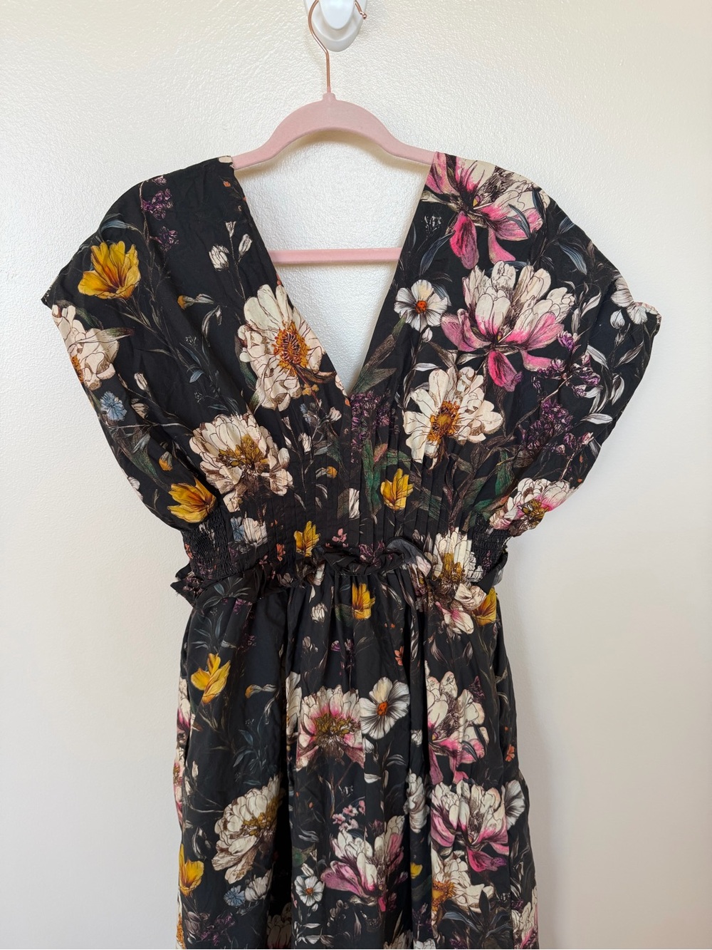 ANTHROPOLOGIE V-Neck Zip Front Midi Dress in Black Colorful Floral - Picture 6 of 13